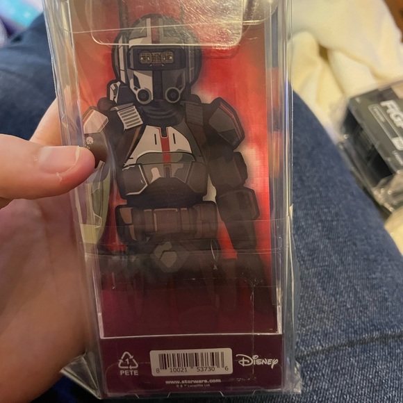 Star Wars The Bad Batch FigPin set - Picture 9 of 13